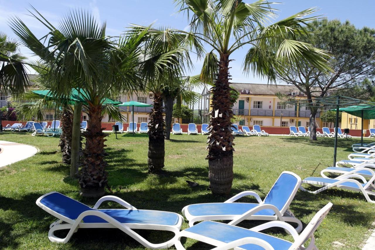 Hotel Jm Jardin De La Reina Guillena Exteriör bild