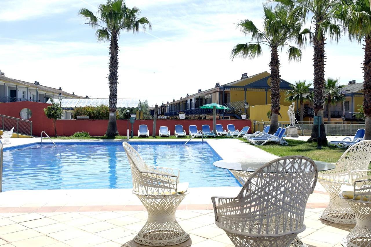 Hotel Jm Jardin De La Reina Guillena Exteriör bild
