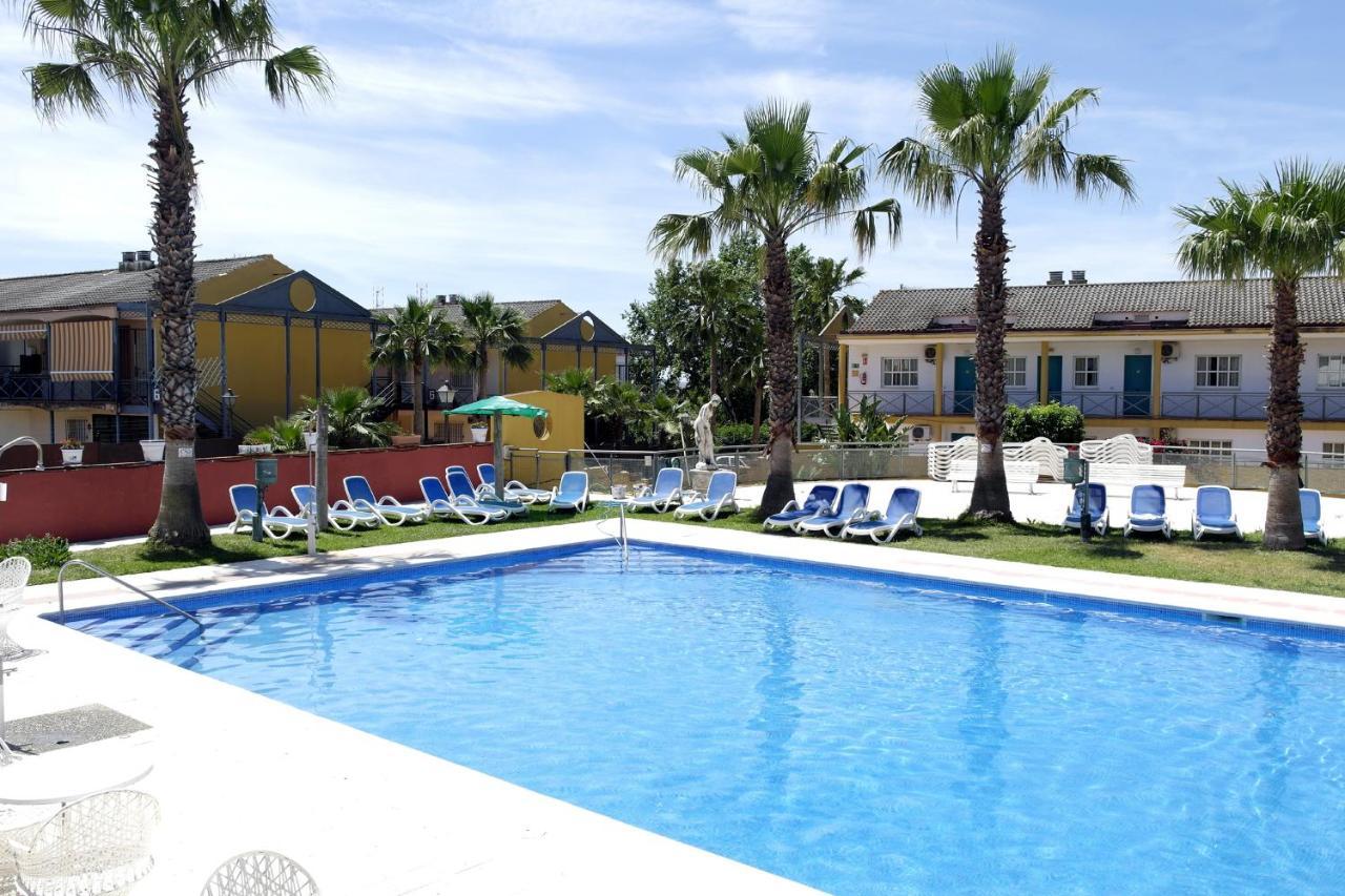 Hotel Jm Jardin De La Reina Guillena Exteriör bild