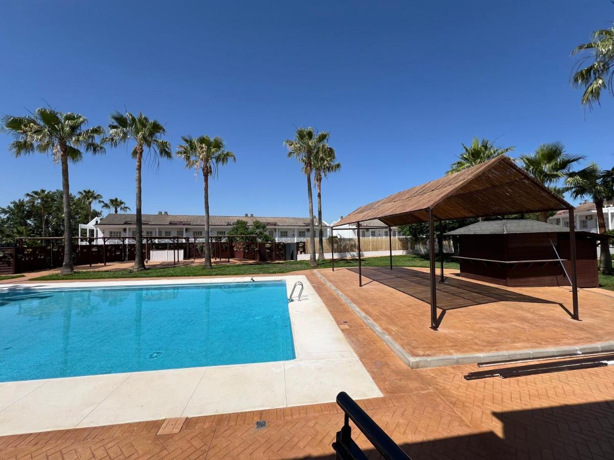 Hotel Jm Jardin De La Reina Guillena Exteriör bild