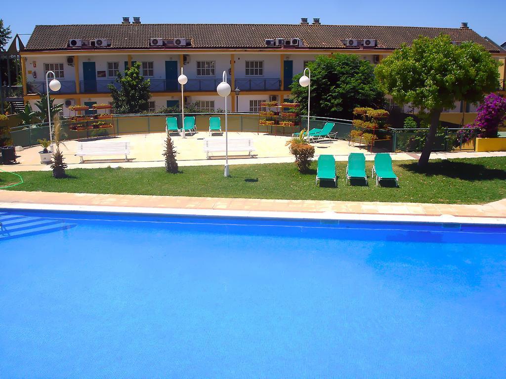 Hotel Jm Jardin De La Reina Guillena Exteriör bild